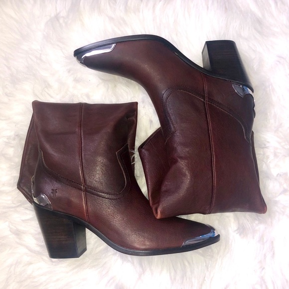 Frye Faye Metal Plate Pull On Western Boot (Brown) - Picture 4 of 7